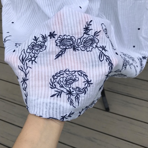 White linen Dress - Picture 3 of 7